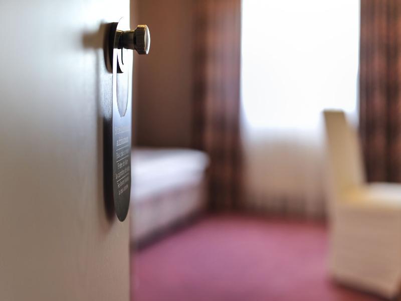 Airport Hotel By The New Yorker Köln Eksteriør billede